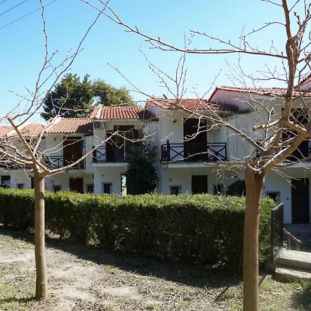 בית נופש Delfini Villa, Beachfront 2-bdrm Maisonette פוסידי