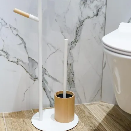 Casa vacanze Delfini Villa, Beachfront 2-bdrm Maisonette