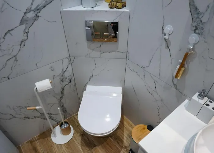 Delfini Villa, Beachfront 2-bdrm Maisonette 波塞蒂