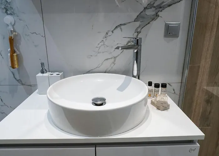 Delfini Villa, Beachfront 2-bdrm Maisonette * 波塞蒂