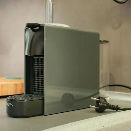 Σπίτι διακοπών Delfini Villa, Beachfront 2-bdrm Maisonette