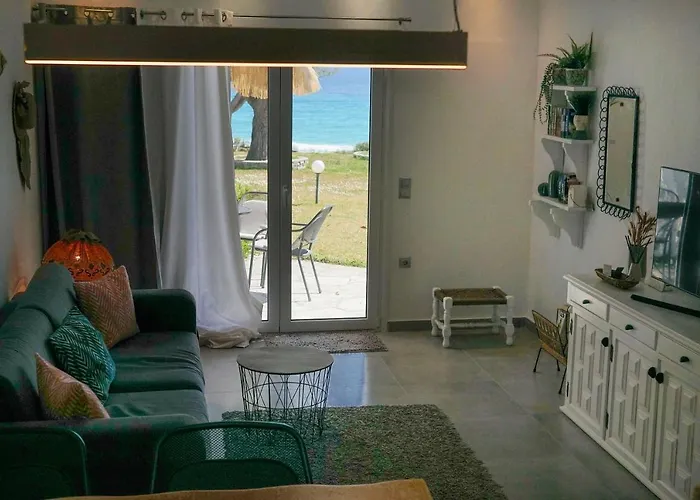 Nyaraló Delfini Villa, Beachfront 2-bdrm Maisonette Poszídi